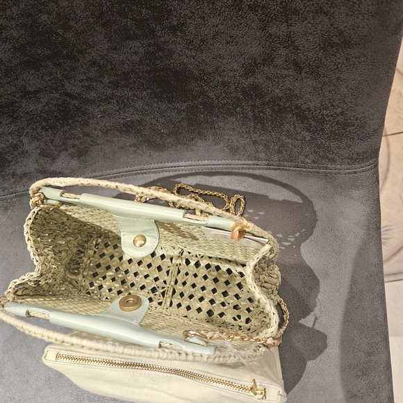 House Of Harlow Handbag - Picture 6 of 10